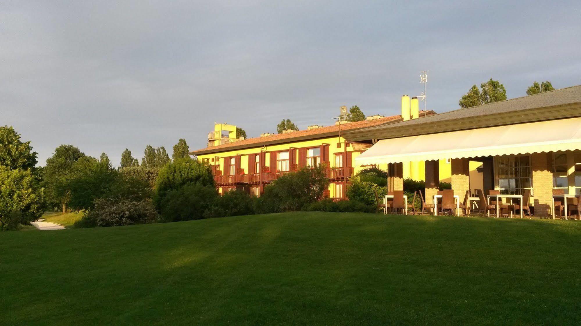 Hotel Golf Inn Λινιάνο Σαμπιαντόρο Εξωτερικό φωτογραφία